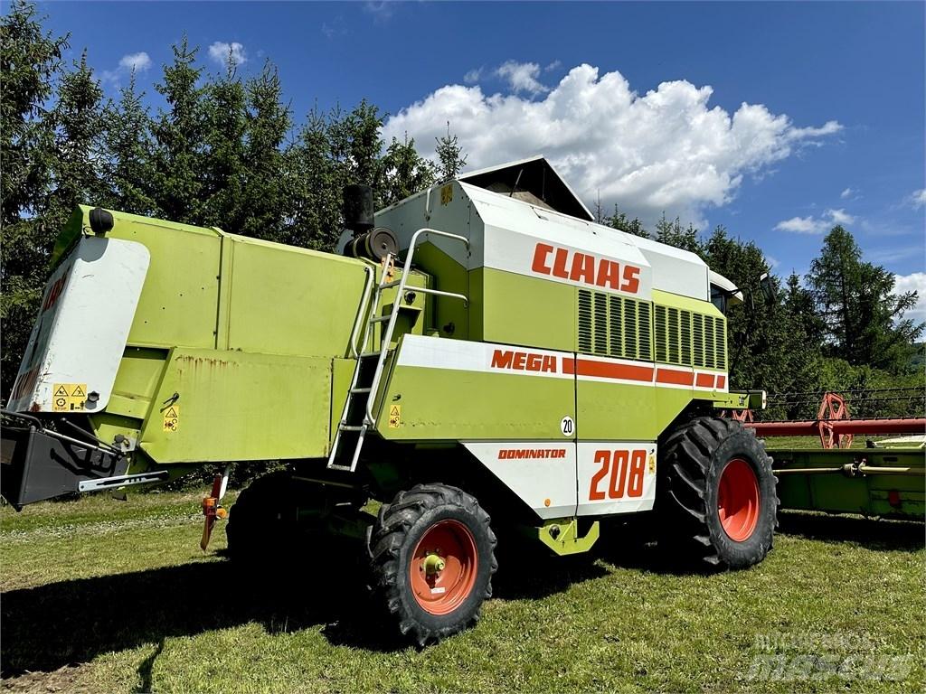 CLAAS Mega 208 Teraviljakombainid