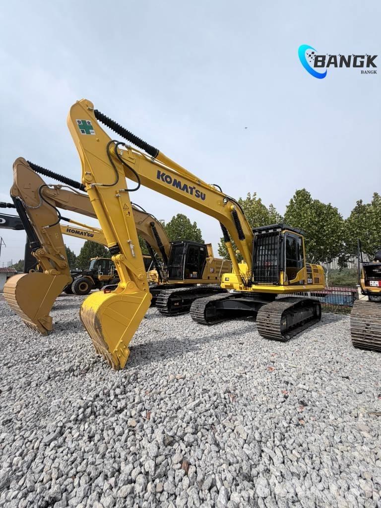 Komatsu PC 220 LC Roomikekskavaatorid