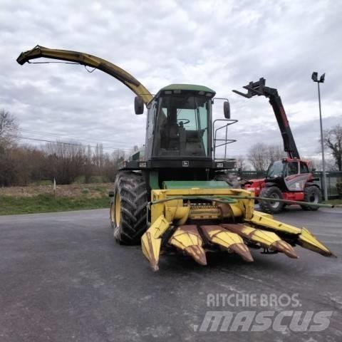 John Deere 6610 Silokombainid