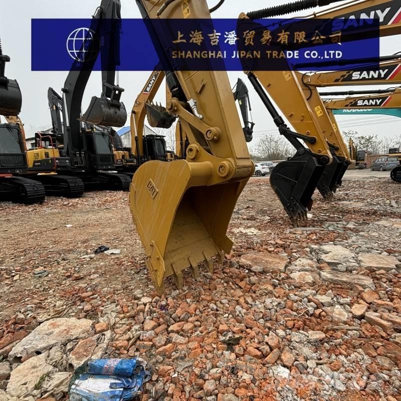 CAT 320 D Roomikekskavaatorid