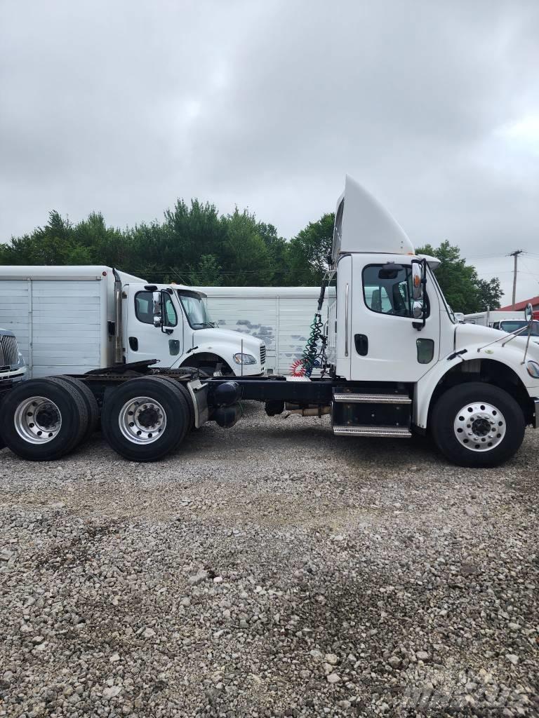 Freightliner M2 Sadulveokid