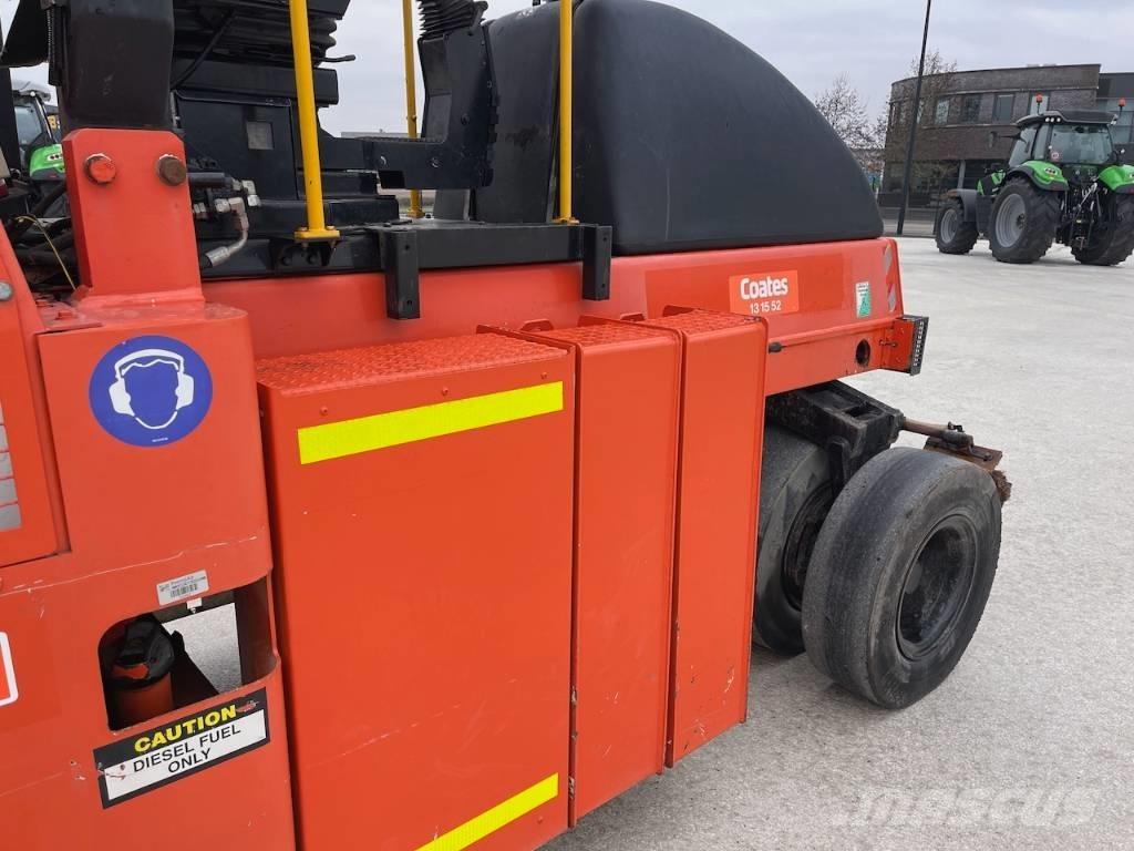 Dynapac CP 142 Pneumorehvidega rullid