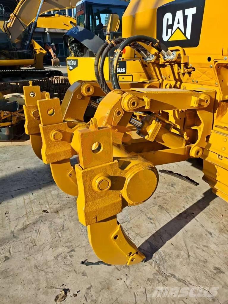 CAT D6G Buldooserid