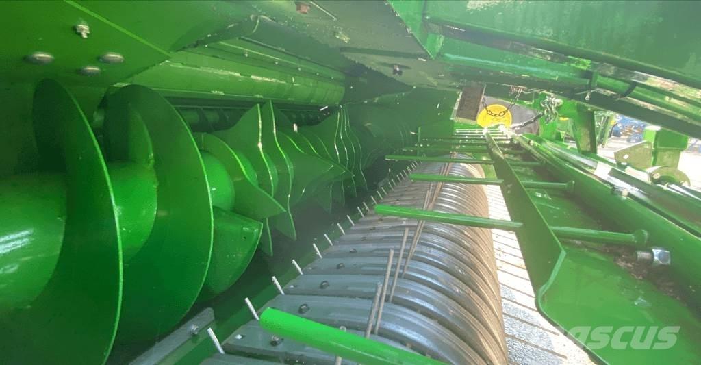 John Deere V461M Ruloonpressid