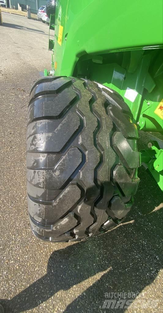 John Deere V461M Ruloonpressid