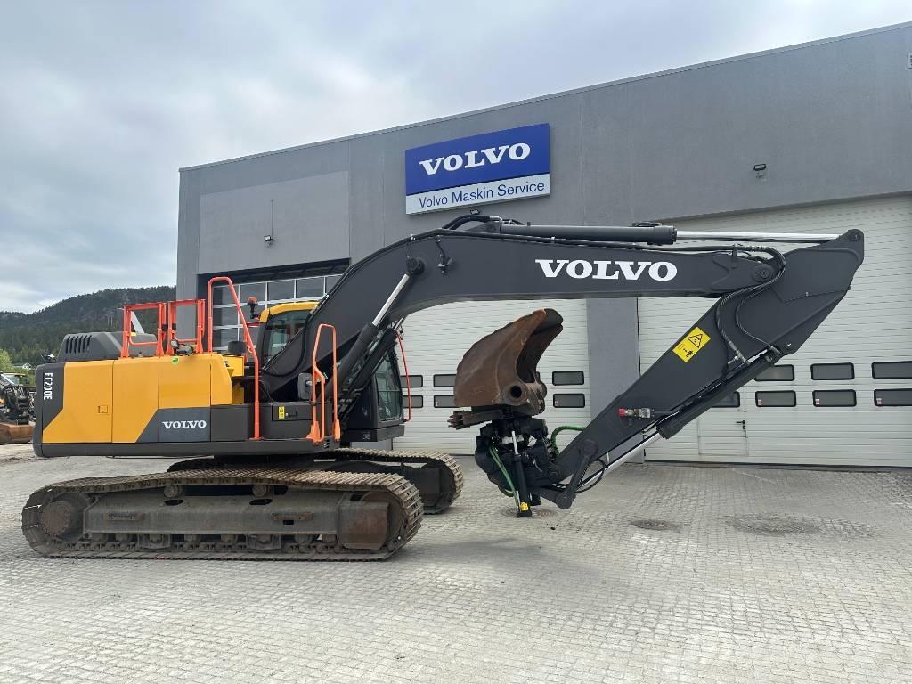Volvo EC 200 EL Roomikekskavaatorid