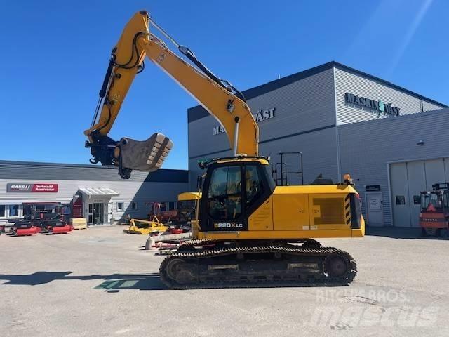 JCB Bandgrävare 220X Roomikekskavaatorid