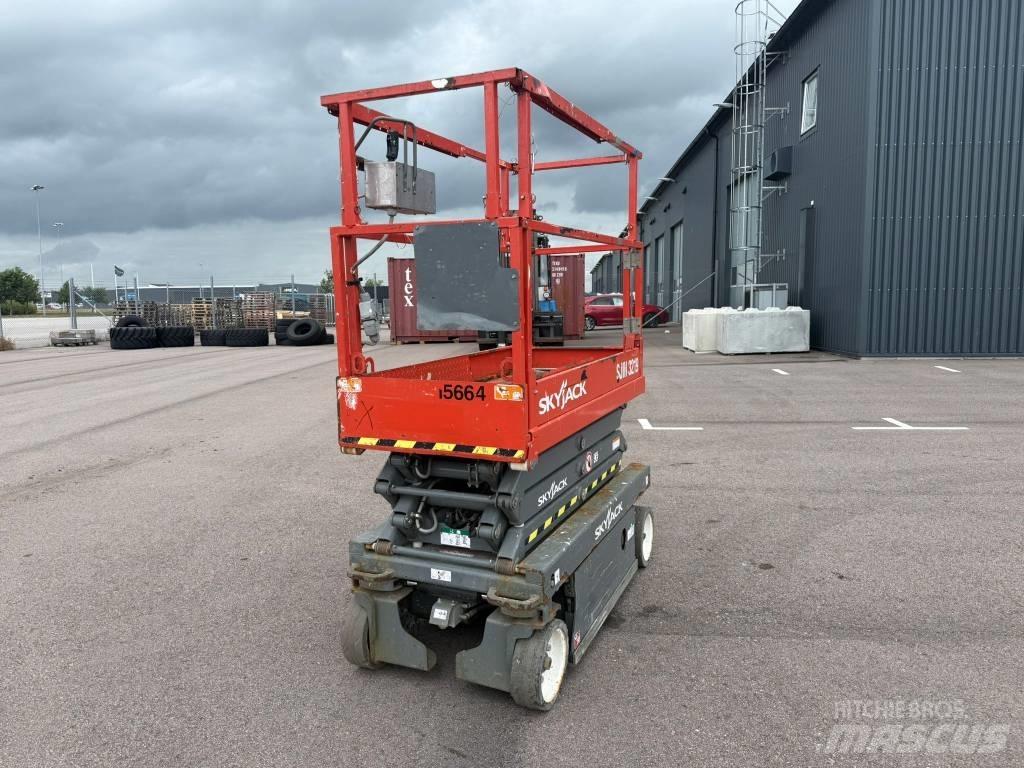 SkyJack SJ 3219 Käärtõstukid
