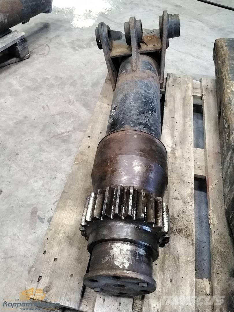 FMG 374 Harvesteri kraanad