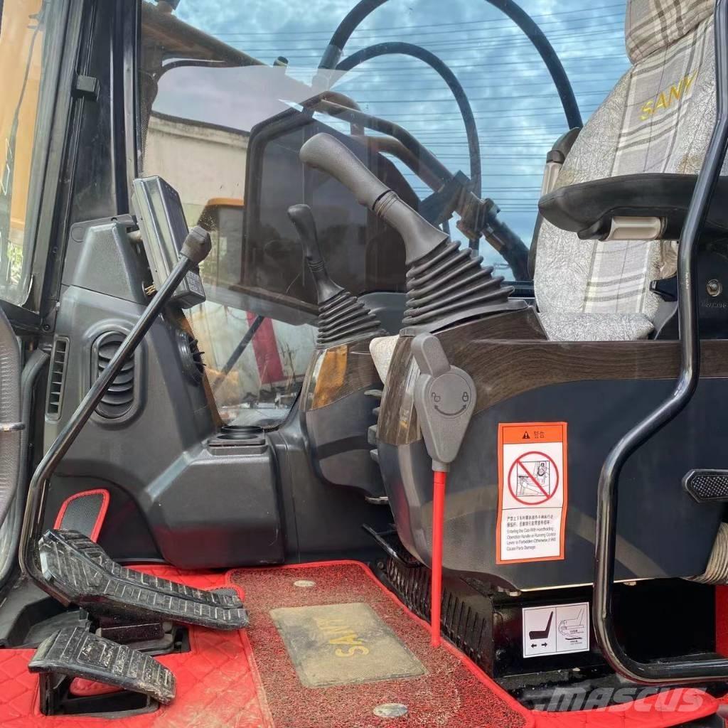 Sany SY 215 C Roomikekskavaatorid