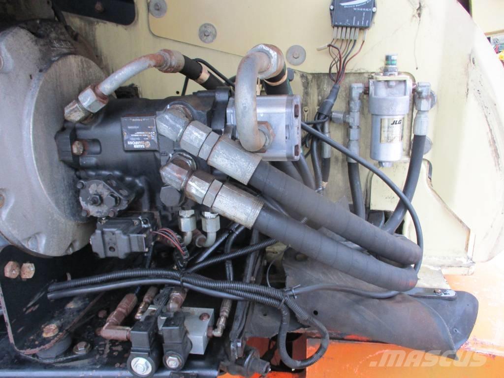 JLG 660 SJ (881) Iseliikuvad poomtõstukid