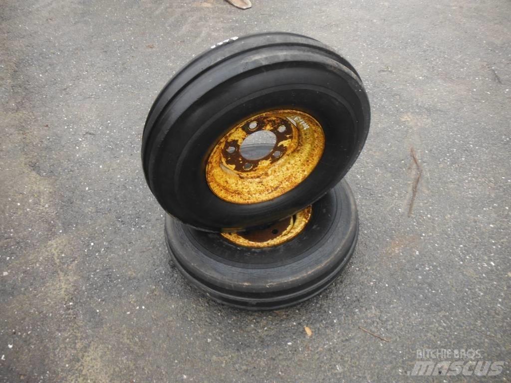 Dunlop 7.00X12 Rehvid, rattad ja veljed