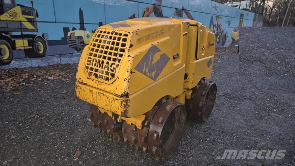 Bomag BMP 8500 Pinnasetihendajad
