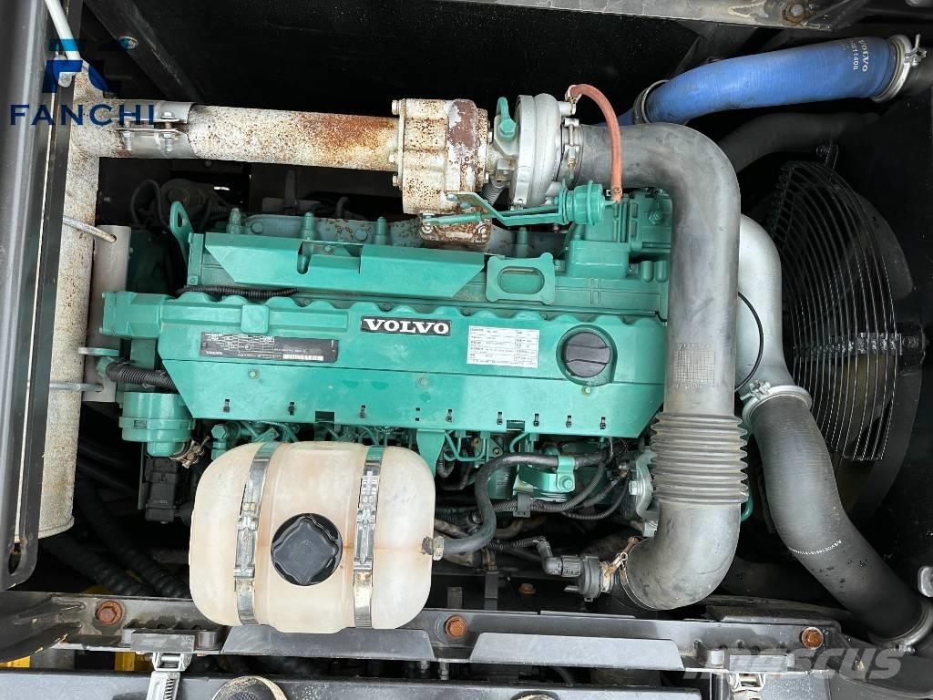 Volvo 210 Roomikekskavaatorid