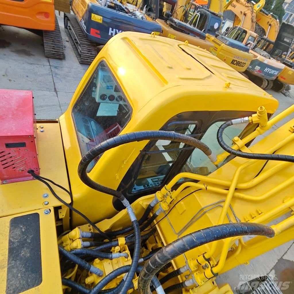 Komatsu PC 200-6 Roomikekskavaatorid
