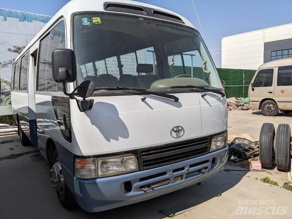 Toyota Coaster Bus Väikebussid