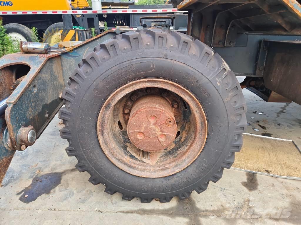 Hyundai Robex 210W-9 Ratasekskavaatorid
