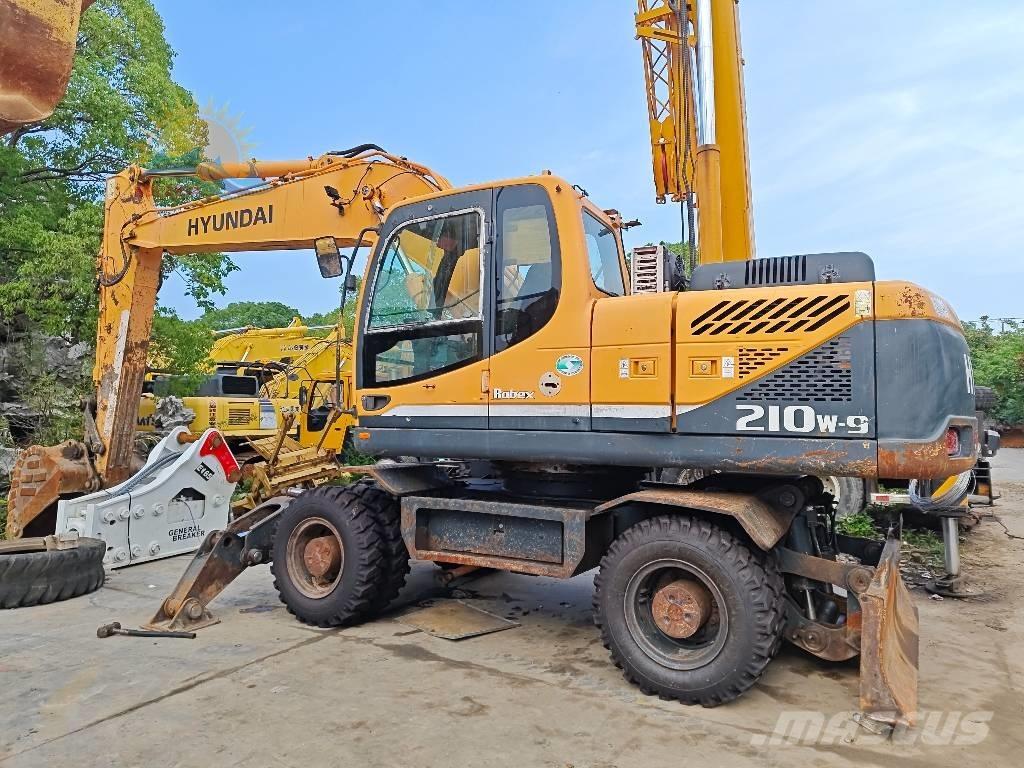 Hyundai Robex 210W-9 Ratasekskavaatorid