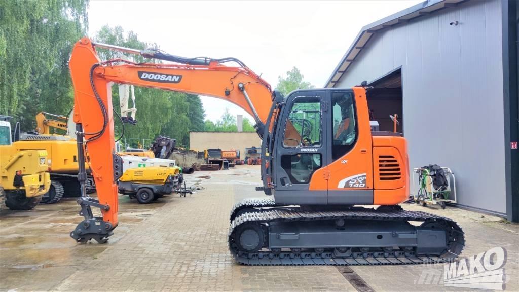 Doosan DX 140 LCR Roomikekskavaatorid