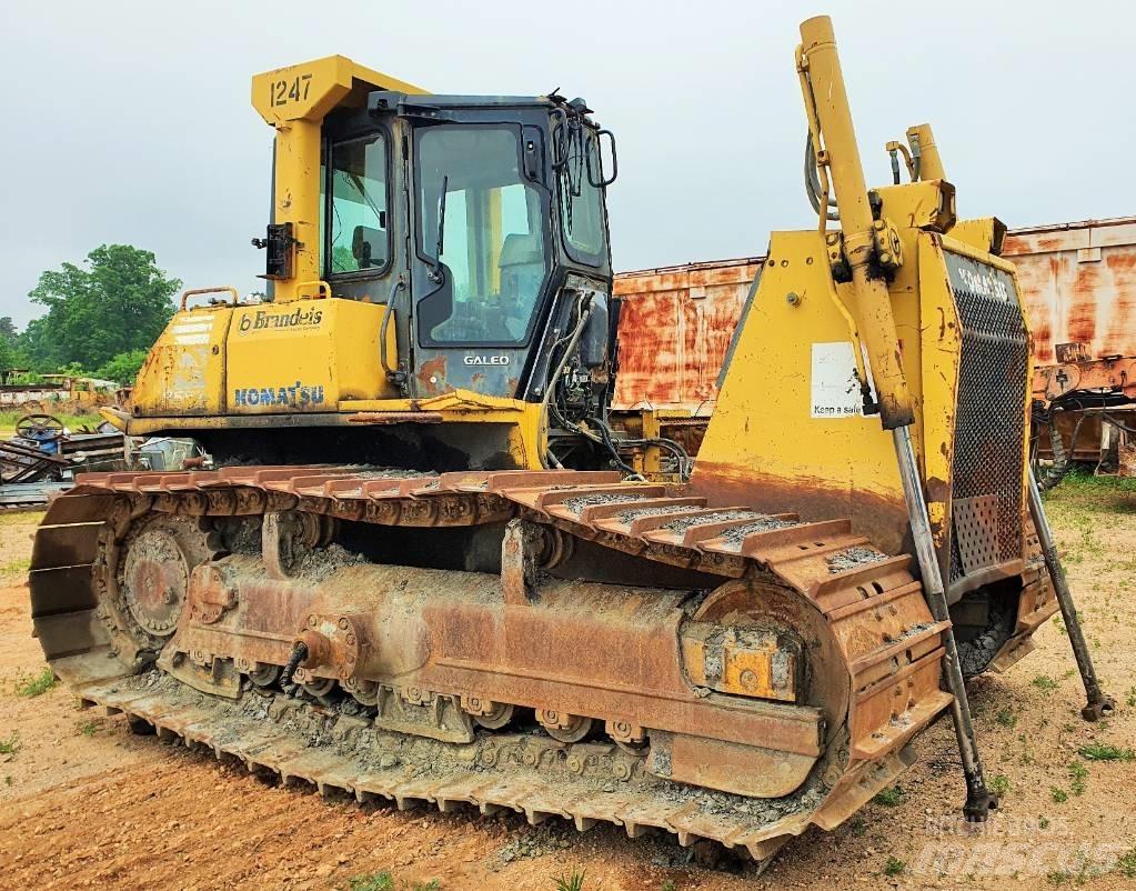 Komatsu D 85 PX-15 Buldooserid