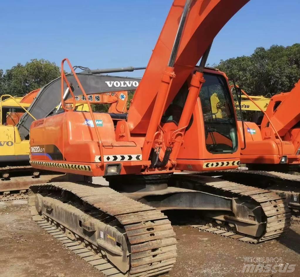 Doosan DH 220 Roomikekskavaatorid