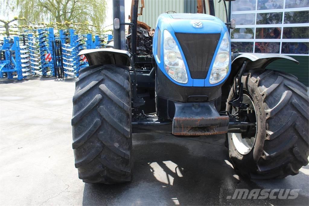 New Holland T7030 Traktorid