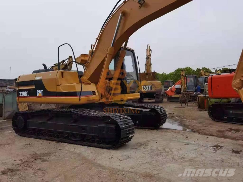 CAT 320 B L Roomikekskavaatorid