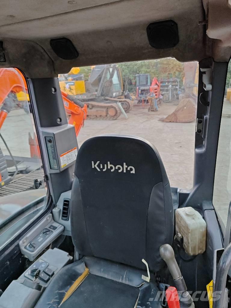 Kubota KX165-5 Roomikekskavaatorid
