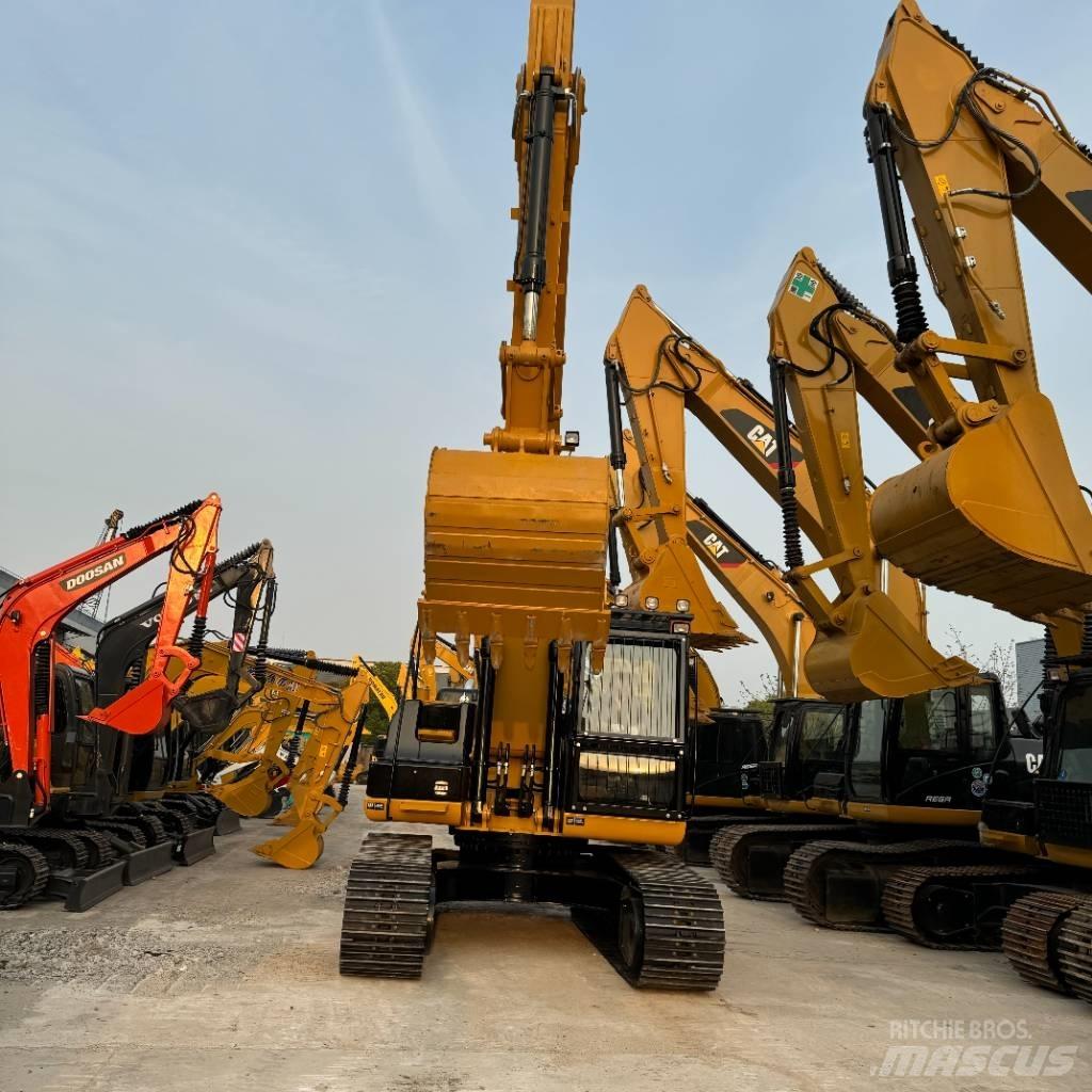 CAT 320D2 Väikeekskavaatorid 7t-12t