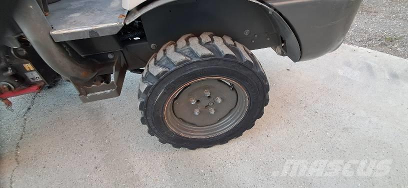 Ausa D 100 AHA Väikekallurid