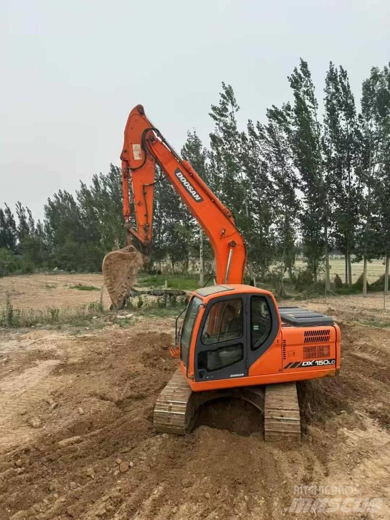 Doosan DX150 Roomikekskavaatorid