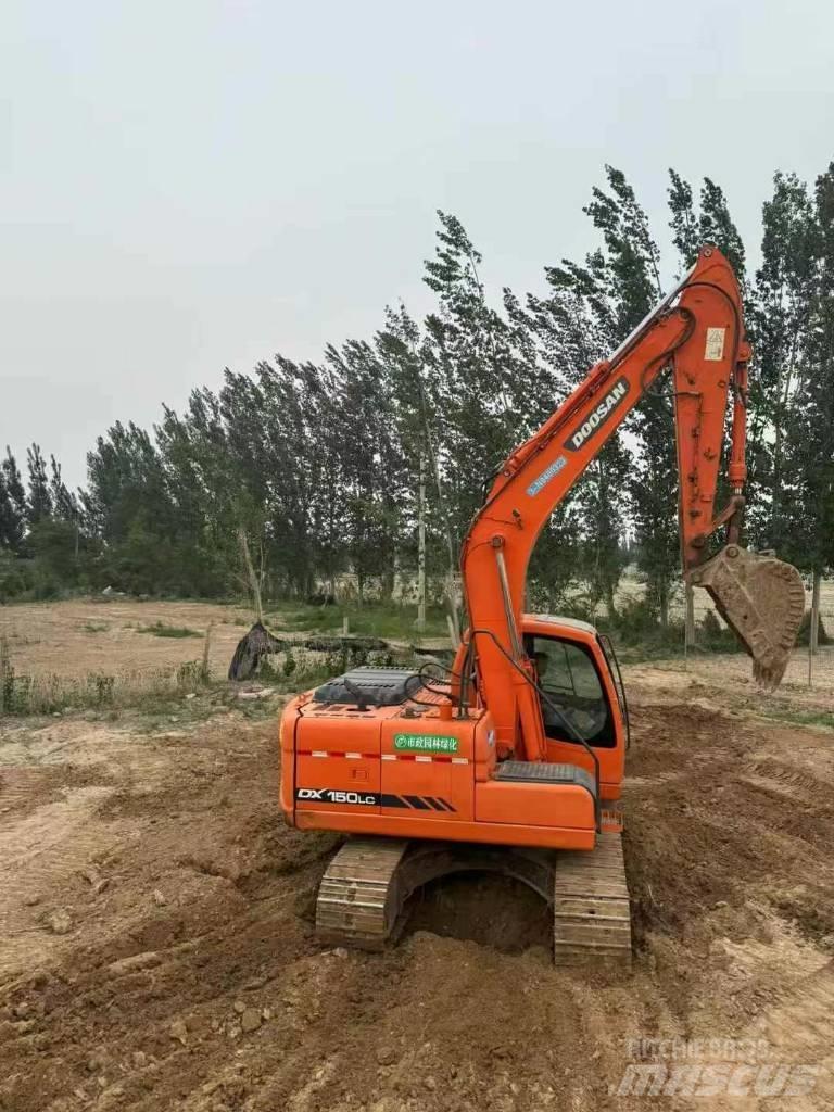Doosan DX150 Roomikekskavaatorid
