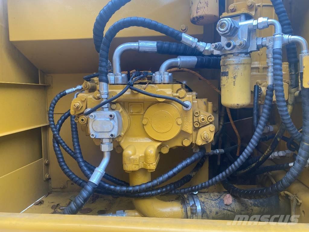 CAT 320 C L Roomikekskavaatorid