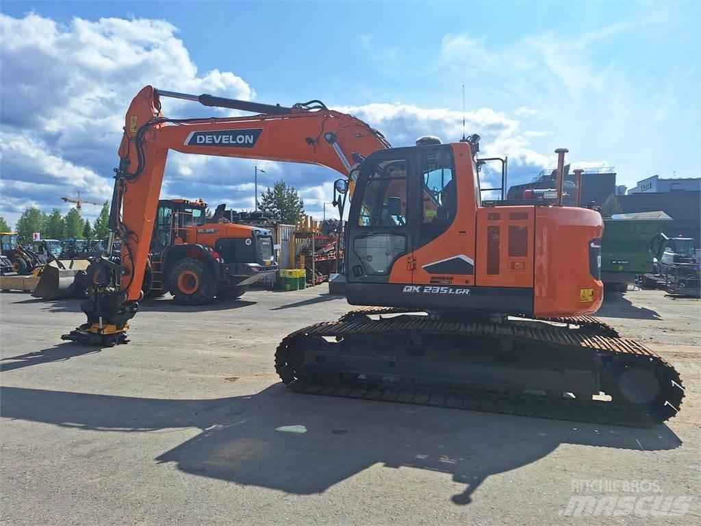 Doosan DX235LCR-7 Roomikekskavaatorid