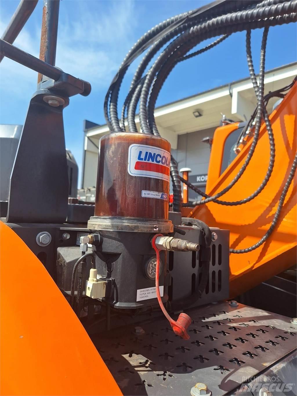 Doosan DX235LCR-7 Roomikekskavaatorid