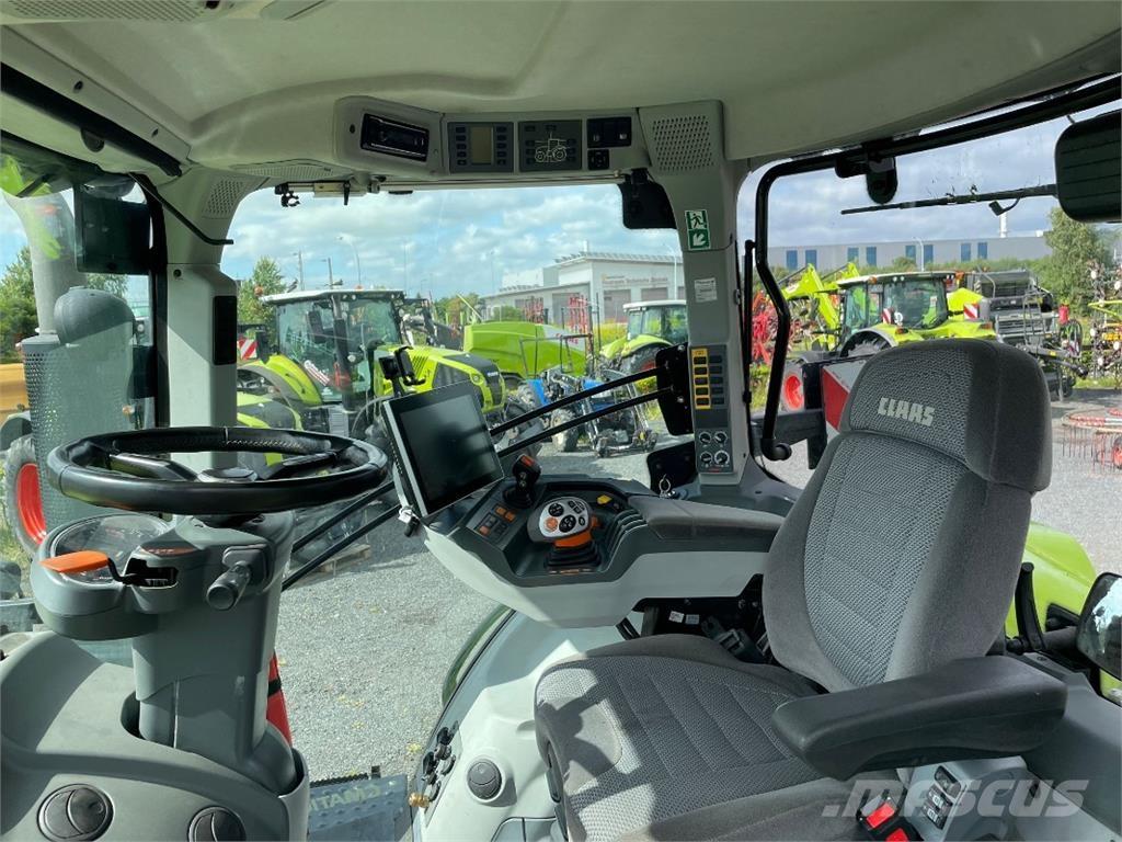 CLAAS Axion 810 CM Traktorid