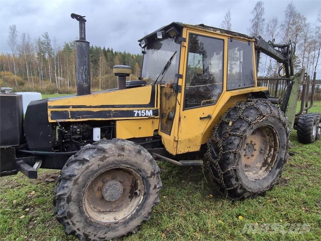 Valtra 715M Traktorid