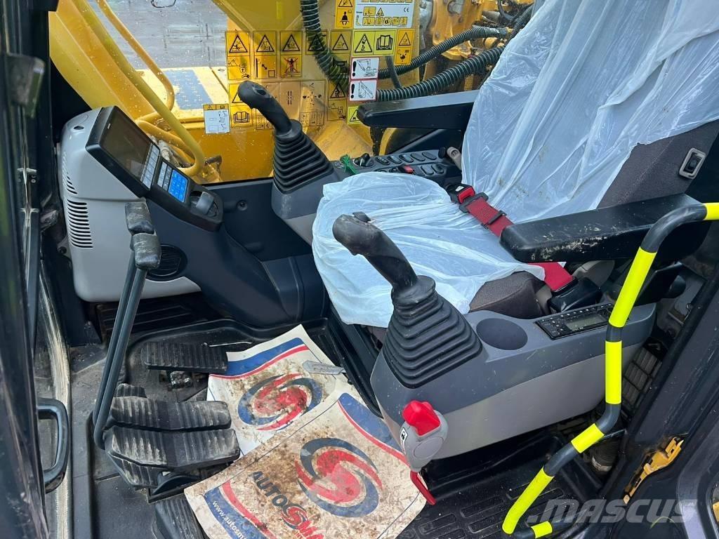 Komatsu PC 210-11 Roomikekskavaatorid