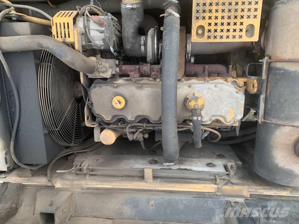 CAT M 325 C L MH Materjalikäitlusmasinad