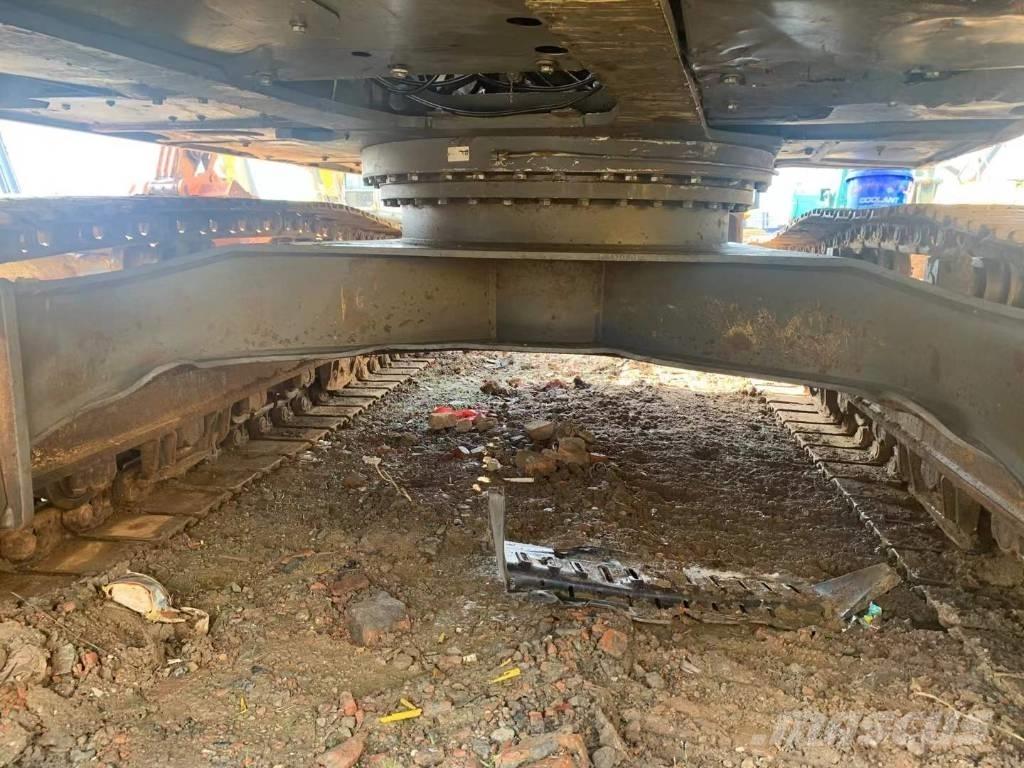 Volvo EC 210 Roomikekskavaatorid