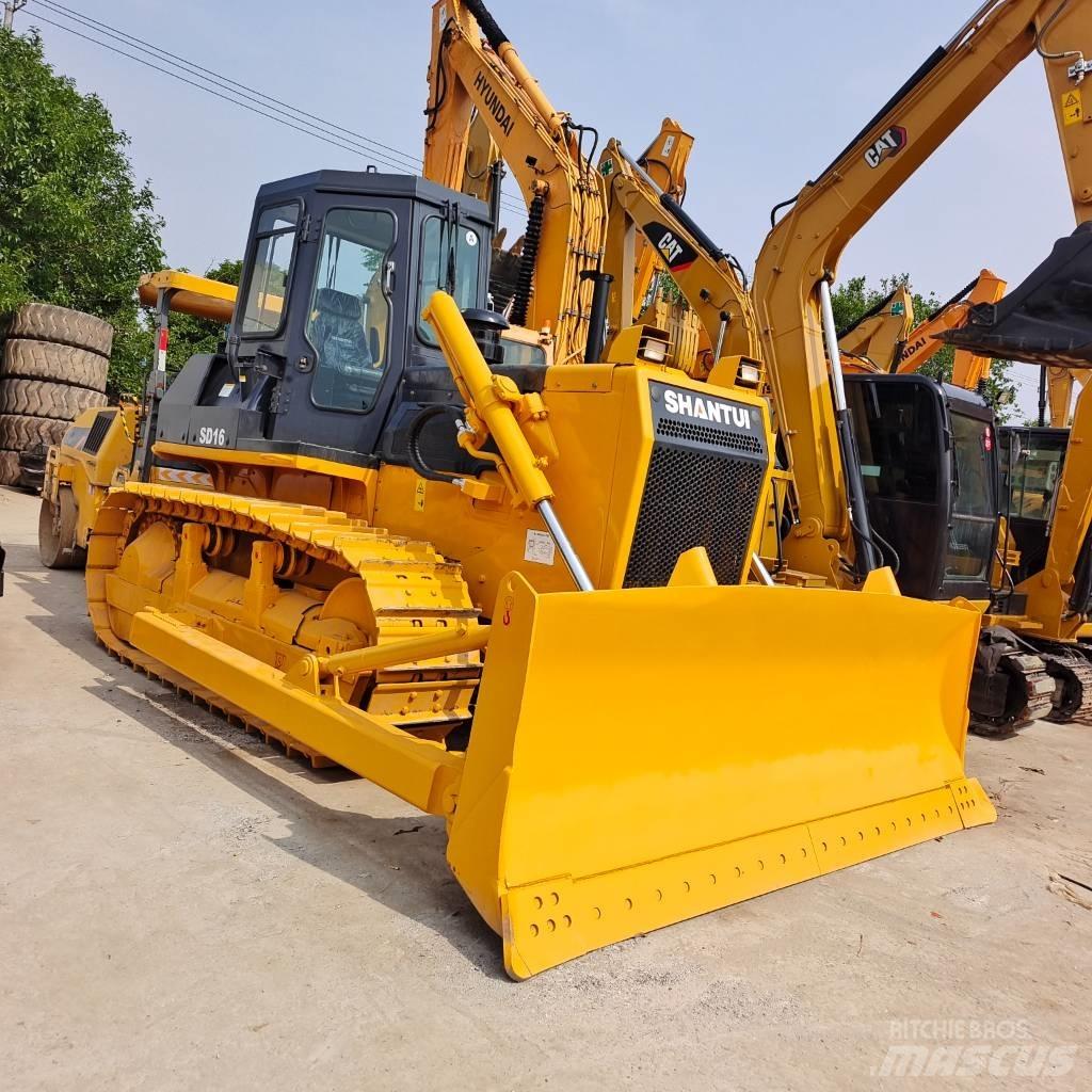 Shantui SD 16 Buldooserid
