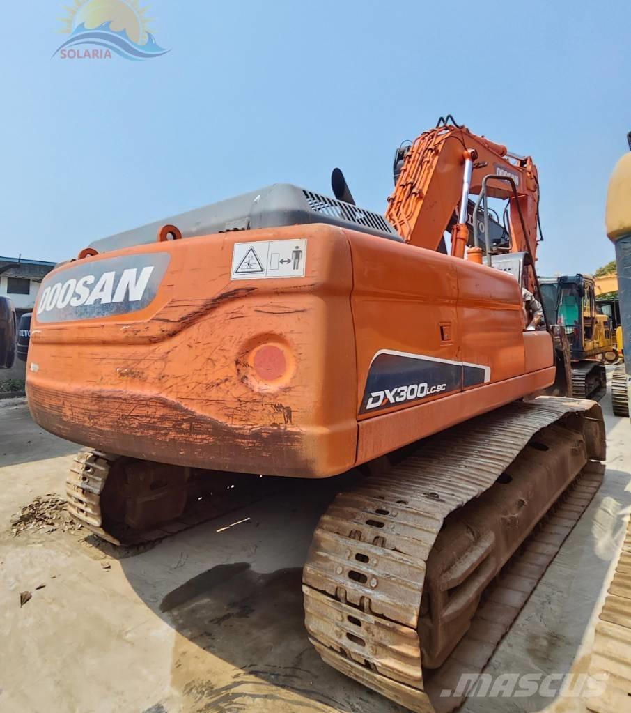 Doosan DX 300 LC Roomikekskavaatorid