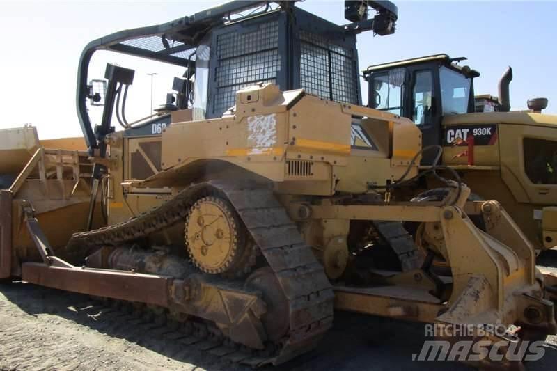 CAT D6R2 Buldooserid