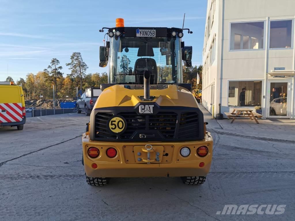 CAT 908 Rataslaadurid
