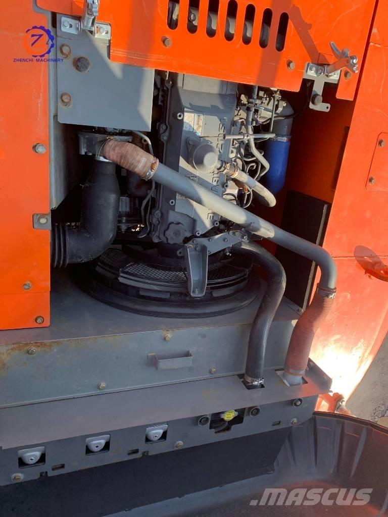 Hitachi ZX 240 Roomikekskavaatorid