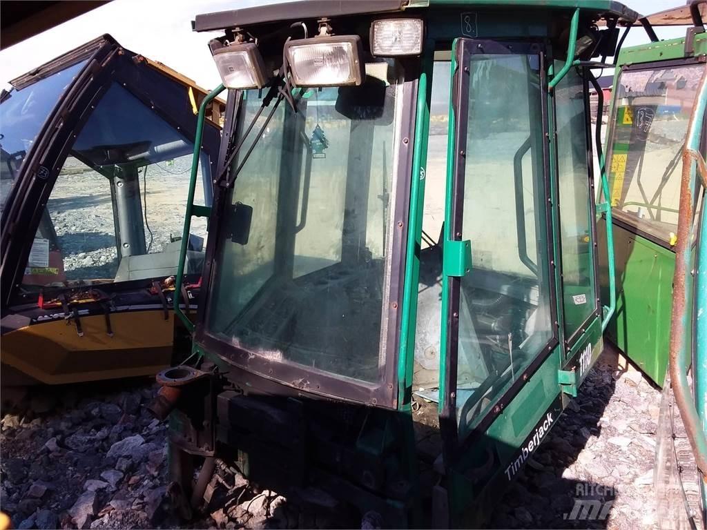 Timberjack 1110 Kabiinid