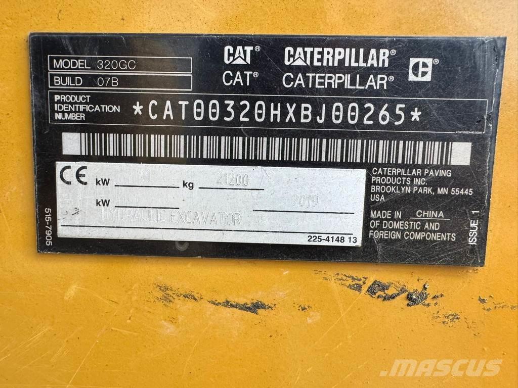 CAT 320GC Roomikekskavaatorid