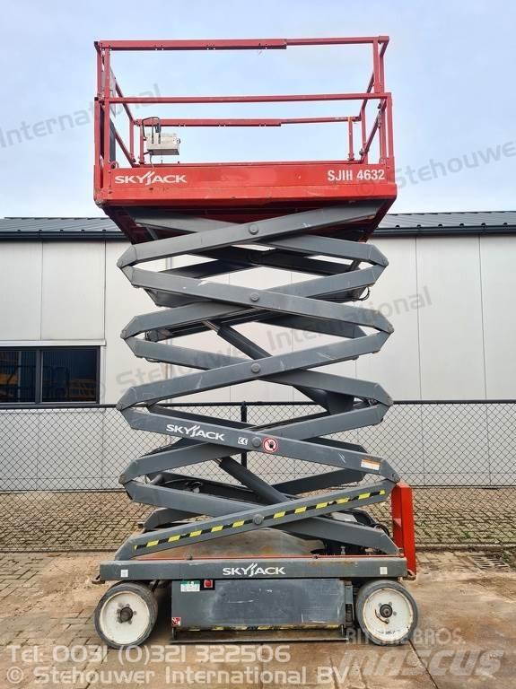 SkyJack SJ4632 Käärtõstukid