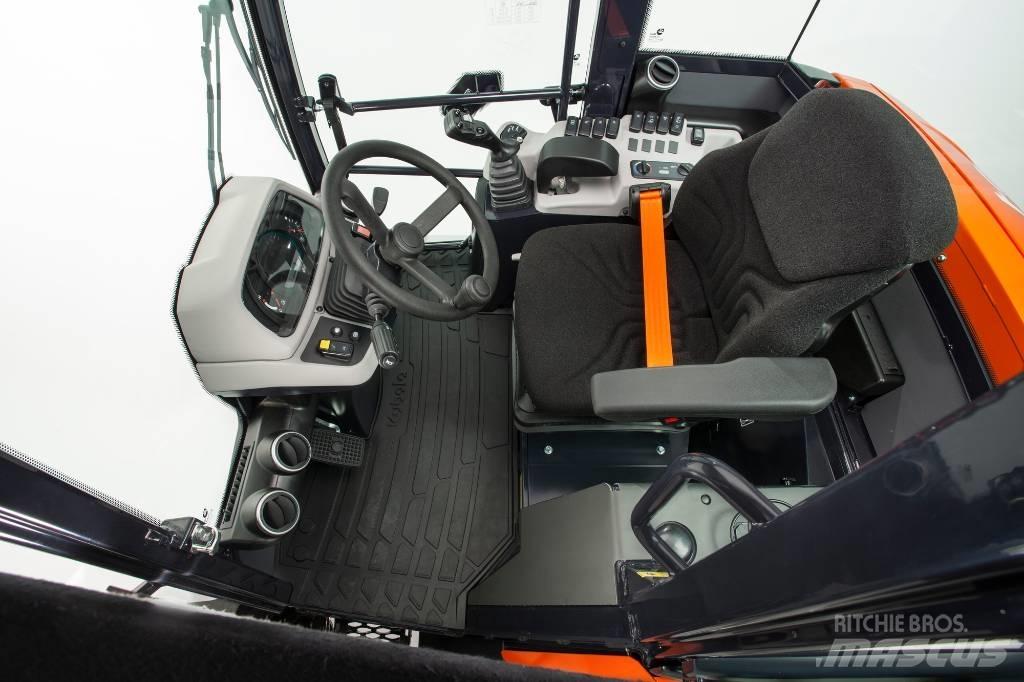 Kubota R 090 Rataslaadurid
