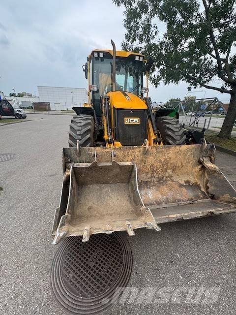 JCB 4CX PRO AEC Ekskavaatorlaadurid